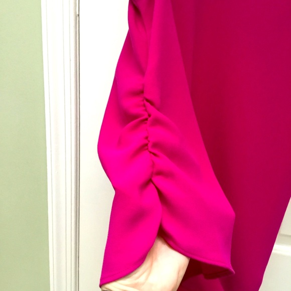 NWT Trina Turk Sunset Asymmetrical Top in Warm Magenta - small - Picture 8 of 10